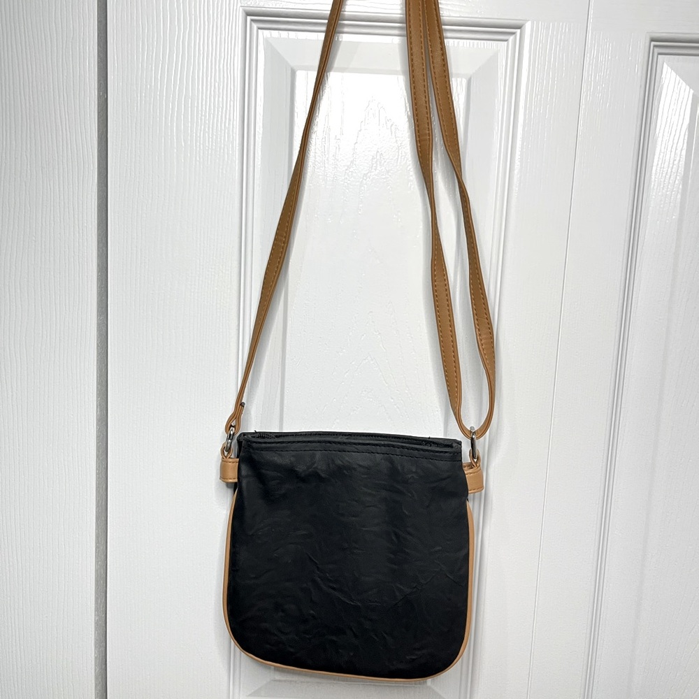 ROSETTI black and tan colorblock crossbody bag - Picture 3 of 5